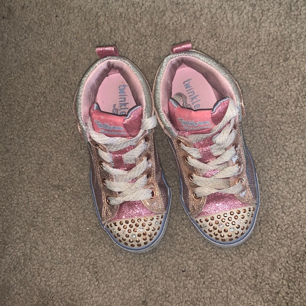 Skechers shoes